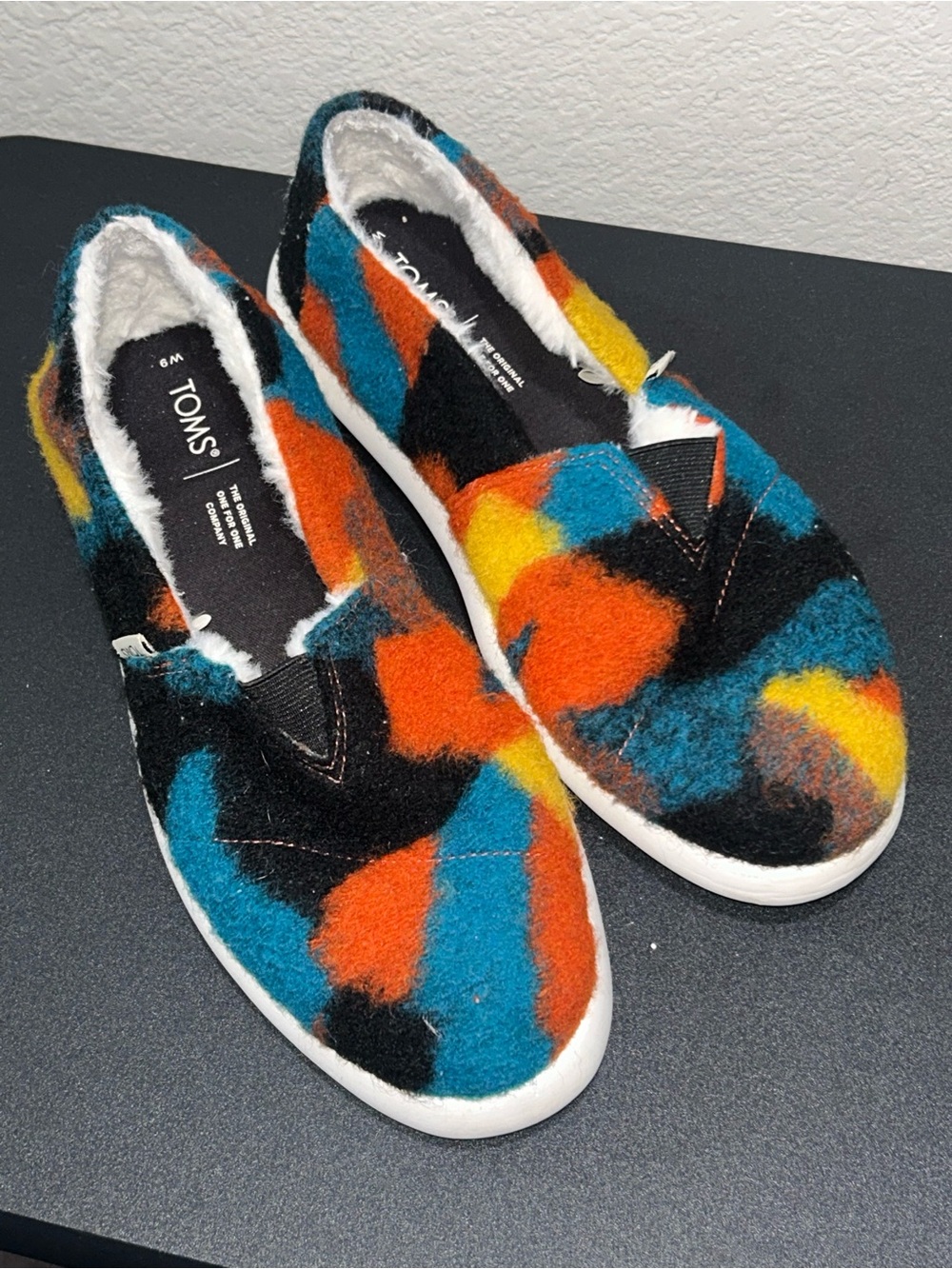 Toms Women Multicolor Sherpa Fuzzy Slip-On Flats Orange, Blue, Yellow & Black